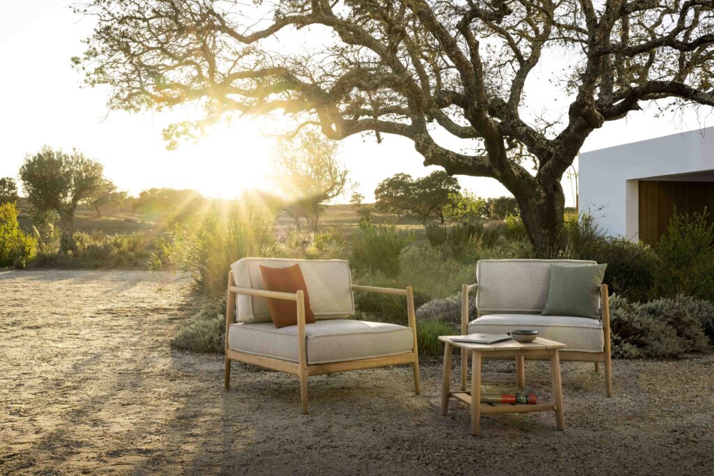 Noa Armchairs and Side Table